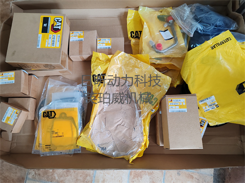 卡特彼勒773E礦用自卸車(chē)3412E發(fā)動(dòng)機(jī)的配件